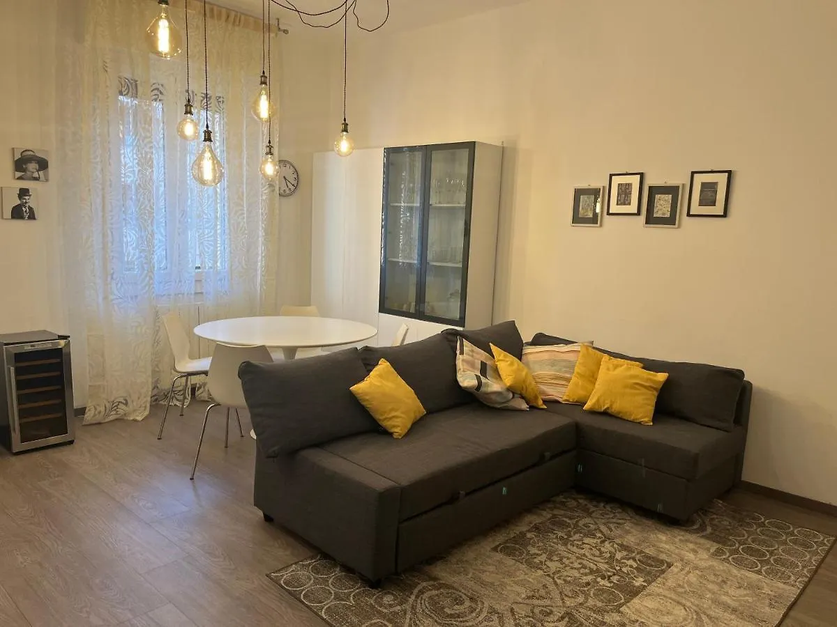 Elena'S Apartment Milaan